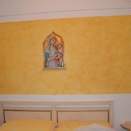 ポジターノ La Mammola Bed & Breakfast エクステリア 写真